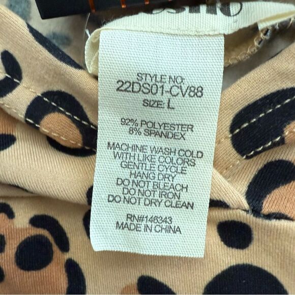 ShoSho Leopard Print Skull Accent Halloween Hooded Onesie Loungewear Size Large - Picture 3 of 6